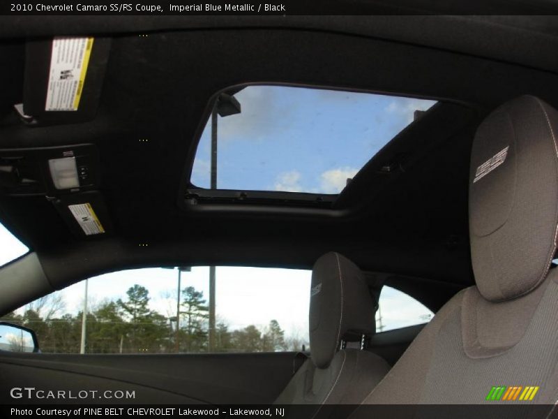 Sunroof of 2010 Camaro SS/RS Coupe