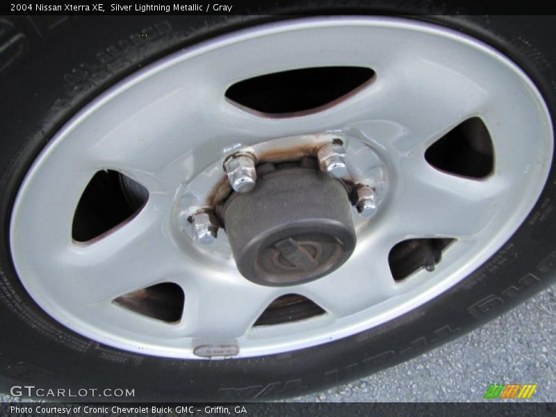 Silver Lightning Metallic / Gray 2004 Nissan Xterra XE