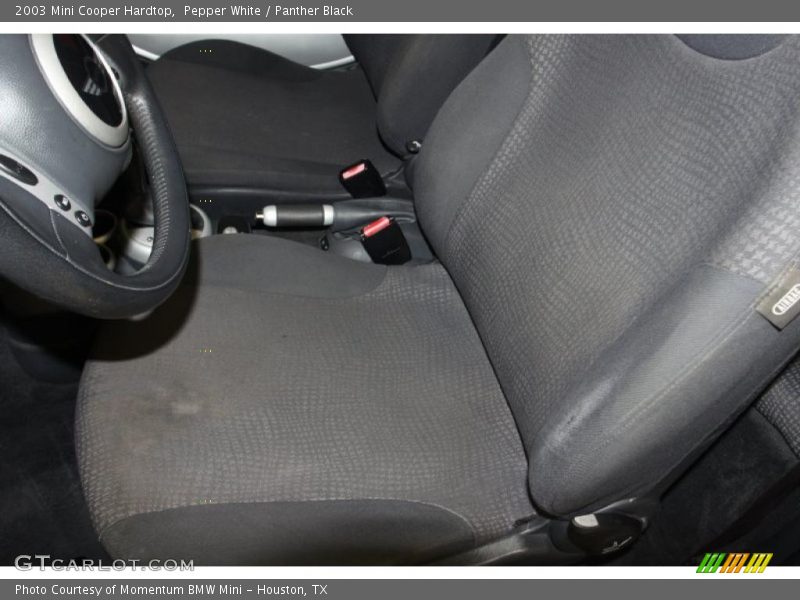 Pepper White / Panther Black 2003 Mini Cooper Hardtop