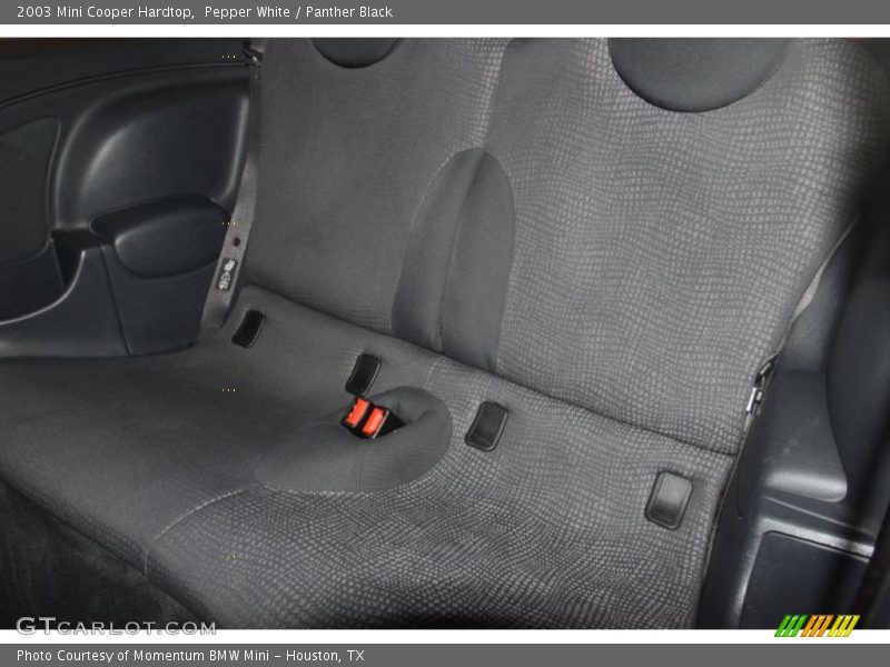Pepper White / Panther Black 2003 Mini Cooper Hardtop