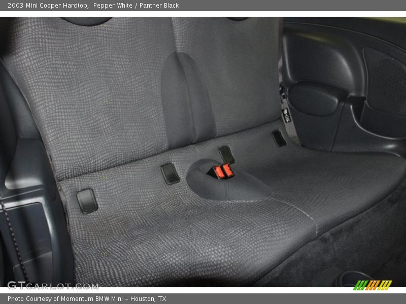 Pepper White / Panther Black 2003 Mini Cooper Hardtop