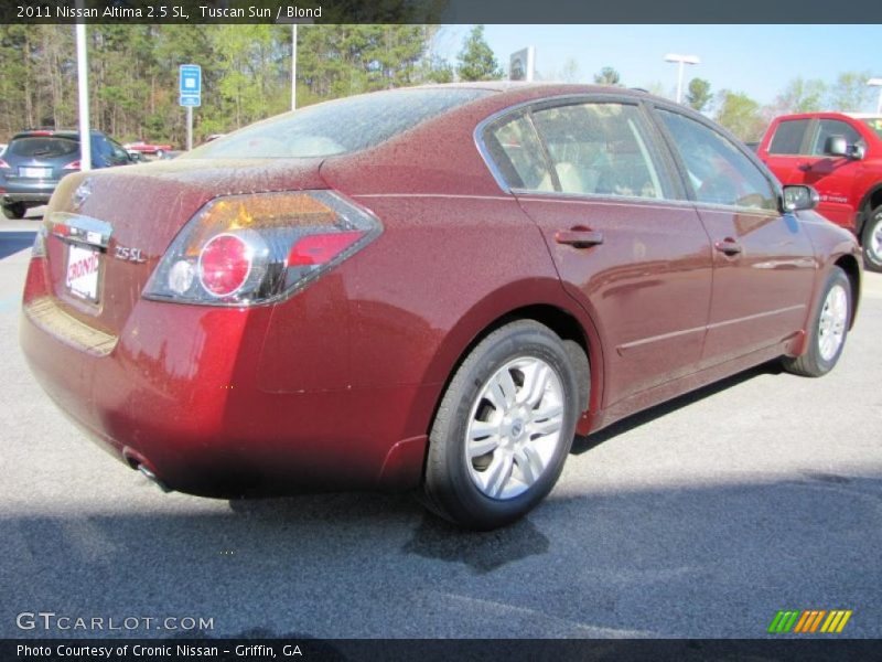 Tuscan Sun / Blond 2011 Nissan Altima 2.5 SL