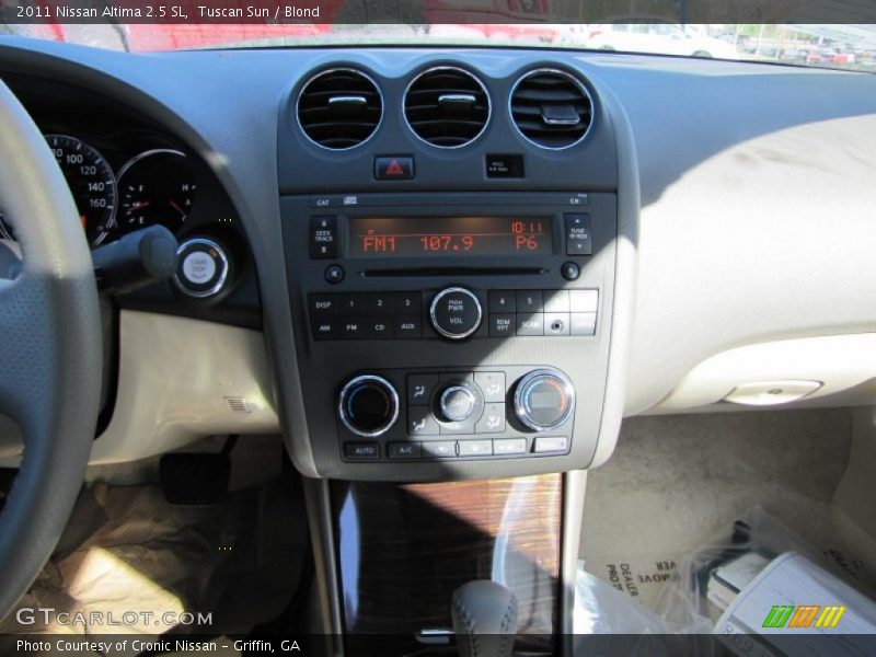 Tuscan Sun / Blond 2011 Nissan Altima 2.5 SL