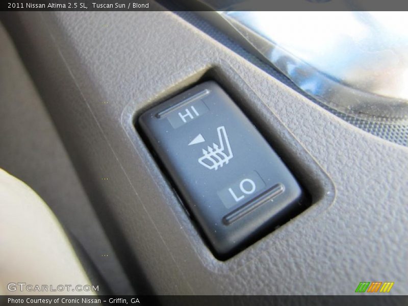 Tuscan Sun / Blond 2011 Nissan Altima 2.5 SL