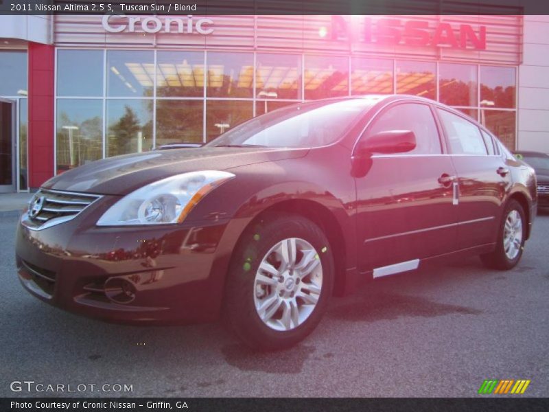 Tuscan Sun / Blond 2011 Nissan Altima 2.5 S