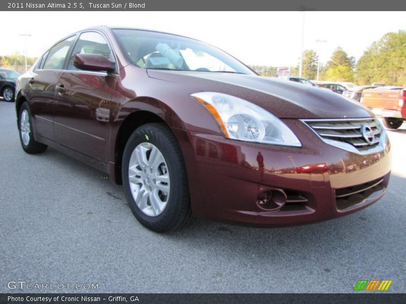 Tuscan Sun / Blond 2011 Nissan Altima 2.5 S