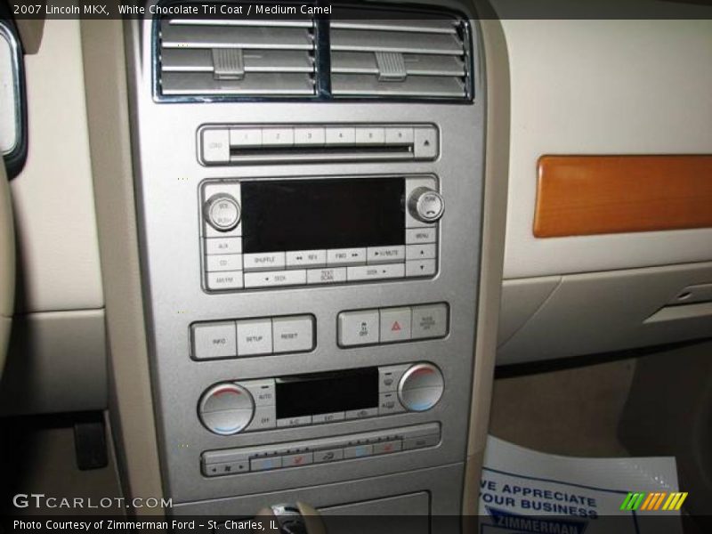 White Chocolate Tri Coat / Medium Camel 2007 Lincoln MKX