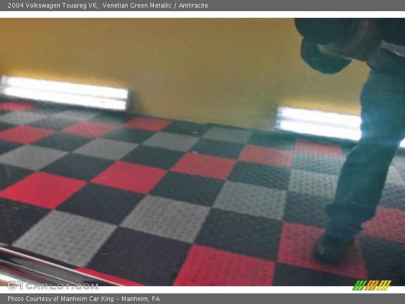 Venetian Green Metallic / Anthracite 2004 Volkswagen Touareg V6