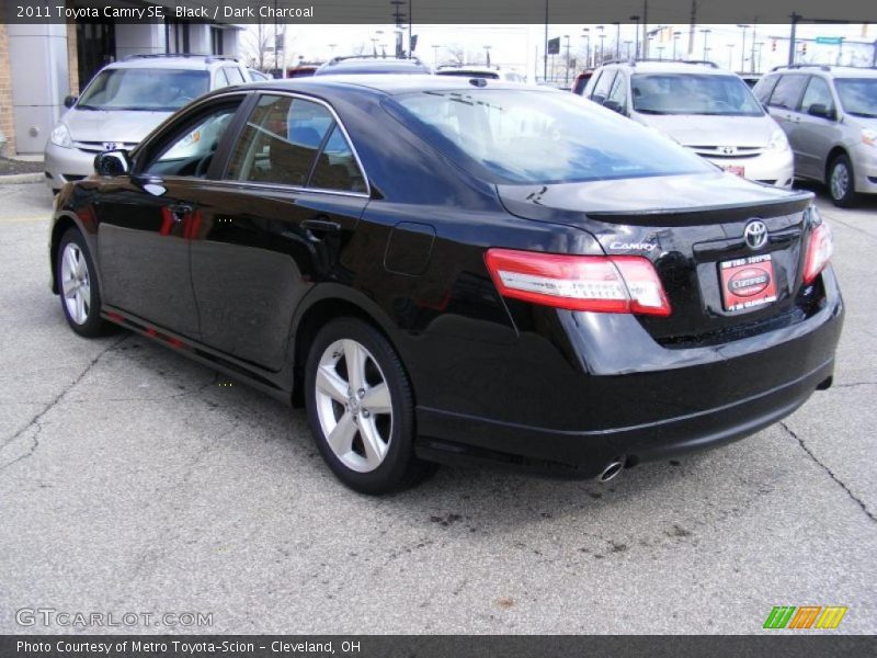 Black / Dark Charcoal 2011 Toyota Camry SE