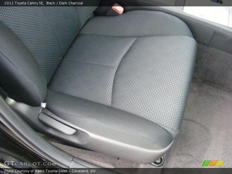 Black / Dark Charcoal 2011 Toyota Camry SE