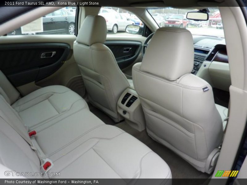  2011 Taurus SEL AWD Light Stone Interior