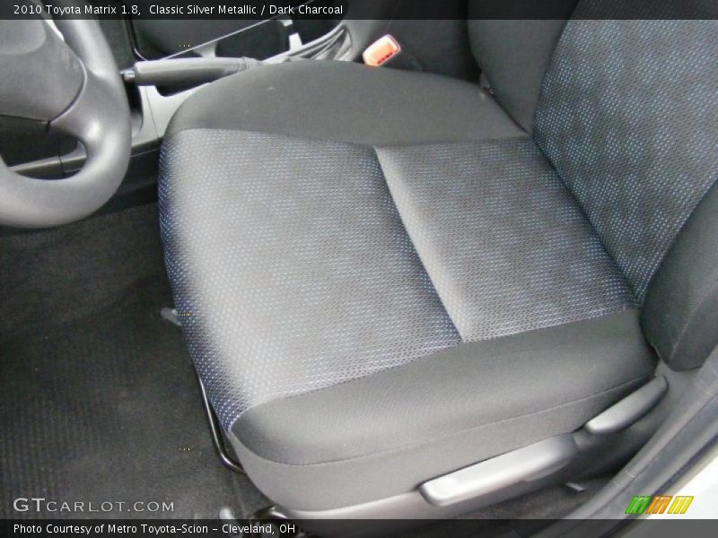 Classic Silver Metallic / Dark Charcoal 2010 Toyota Matrix 1.8
