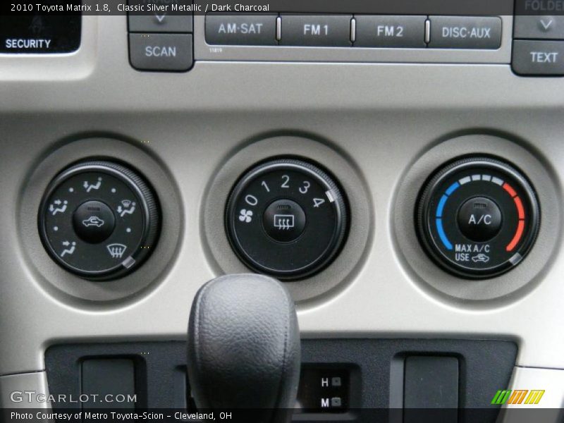 Classic Silver Metallic / Dark Charcoal 2010 Toyota Matrix 1.8