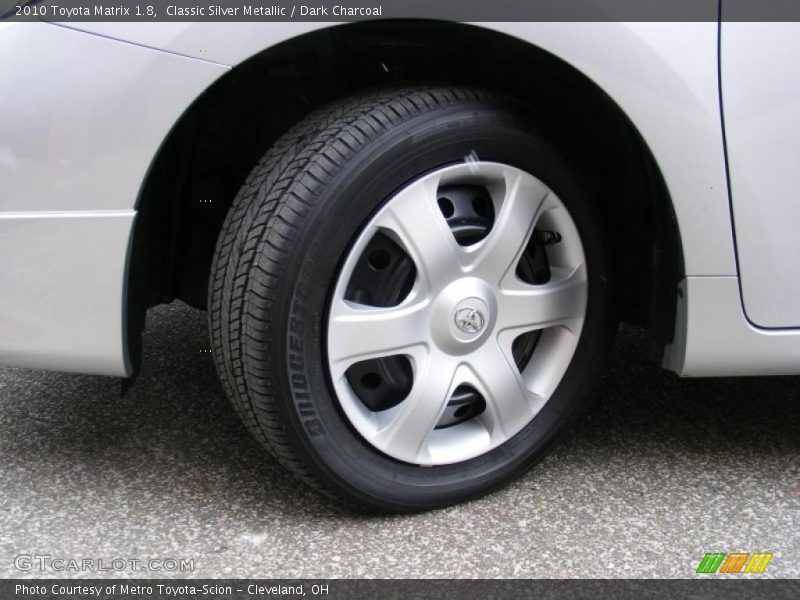 Classic Silver Metallic / Dark Charcoal 2010 Toyota Matrix 1.8