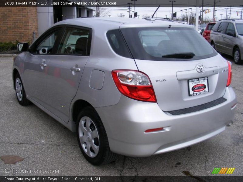 Classic Silver Metallic / Dark Charcoal 2009 Toyota Matrix 1.8