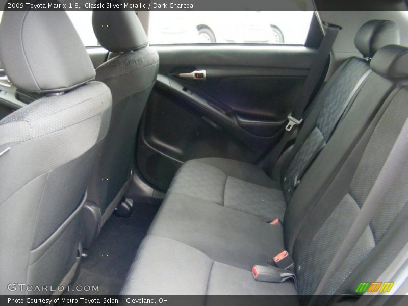 Classic Silver Metallic / Dark Charcoal 2009 Toyota Matrix 1.8