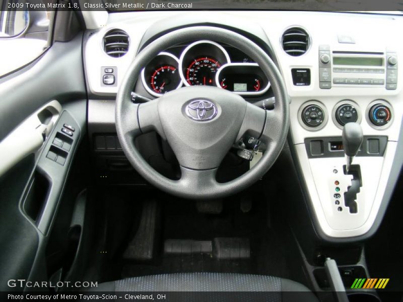 Classic Silver Metallic / Dark Charcoal 2009 Toyota Matrix 1.8