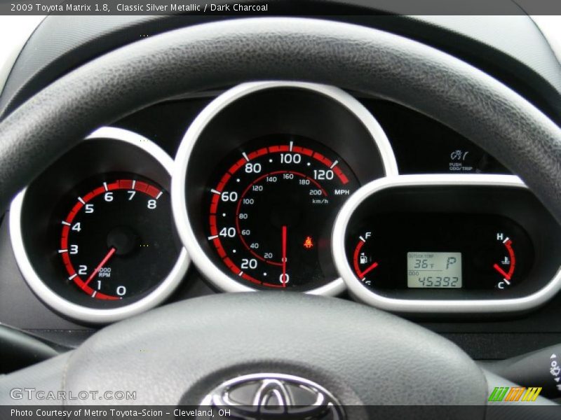 Classic Silver Metallic / Dark Charcoal 2009 Toyota Matrix 1.8