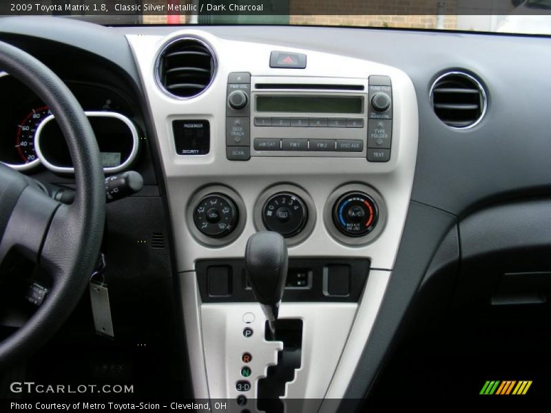 Classic Silver Metallic / Dark Charcoal 2009 Toyota Matrix 1.8
