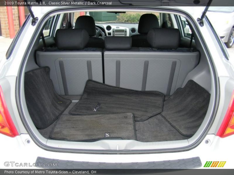 Classic Silver Metallic / Dark Charcoal 2009 Toyota Matrix 1.8