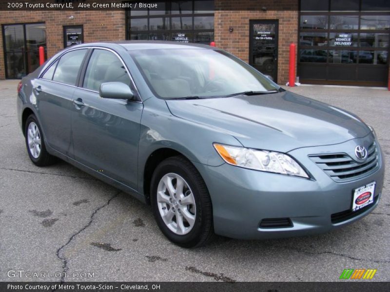 Aloe Green Metallic / Bisque 2009 Toyota Camry LE