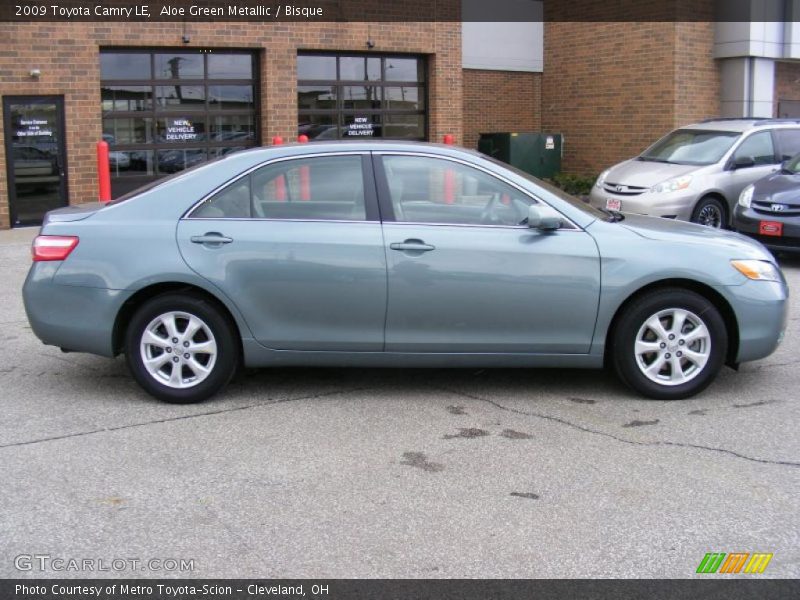 Aloe Green Metallic / Bisque 2009 Toyota Camry LE