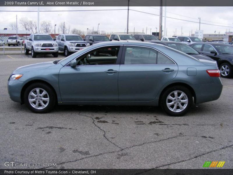 Aloe Green Metallic / Bisque 2009 Toyota Camry LE