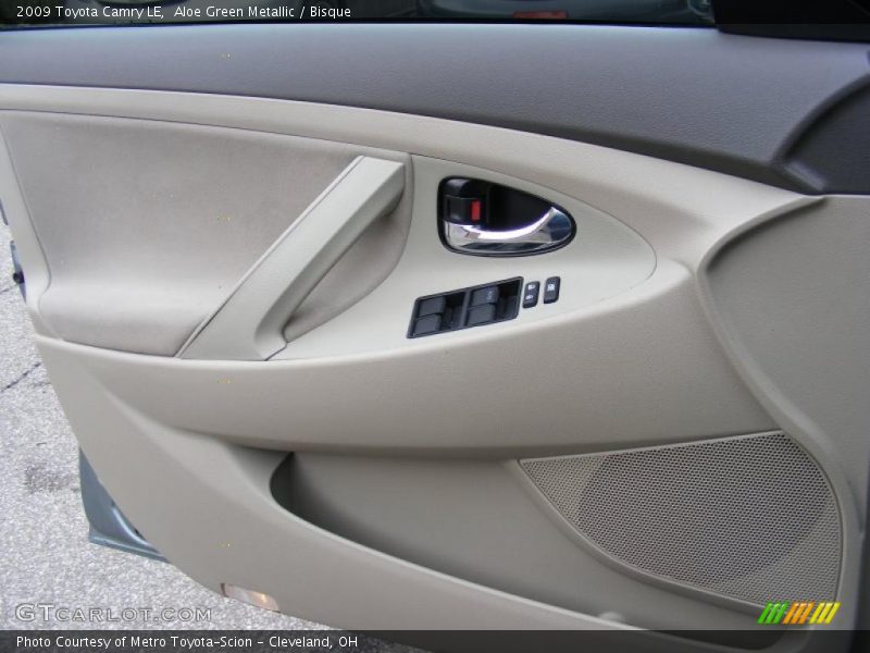 Aloe Green Metallic / Bisque 2009 Toyota Camry LE