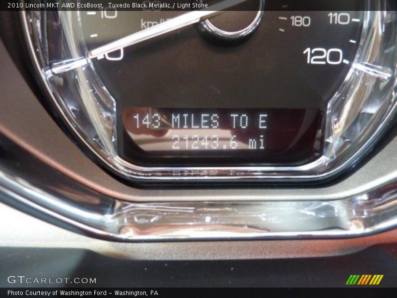 Tuxedo Black Metallic / Light Stone 2010 Lincoln MKT AWD EcoBoost