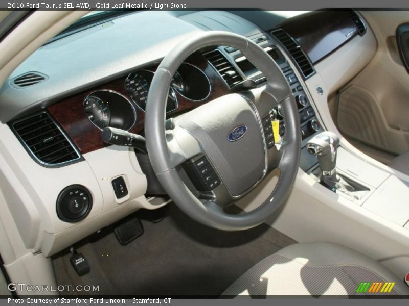  2010 Taurus SEL AWD Steering Wheel
