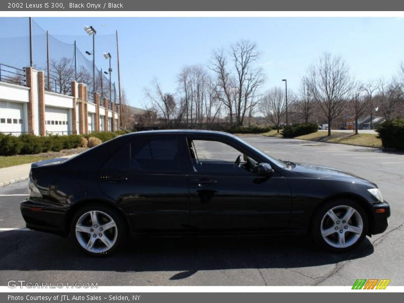 Black Onyx / Black 2002 Lexus IS 300