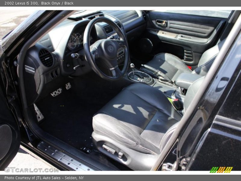 Black Onyx / Black 2002 Lexus IS 300