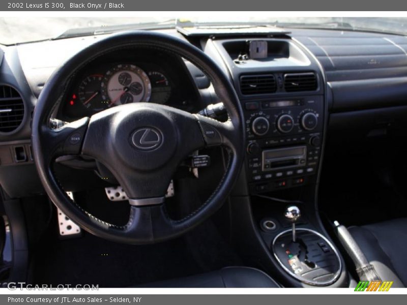 Black Onyx / Black 2002 Lexus IS 300
