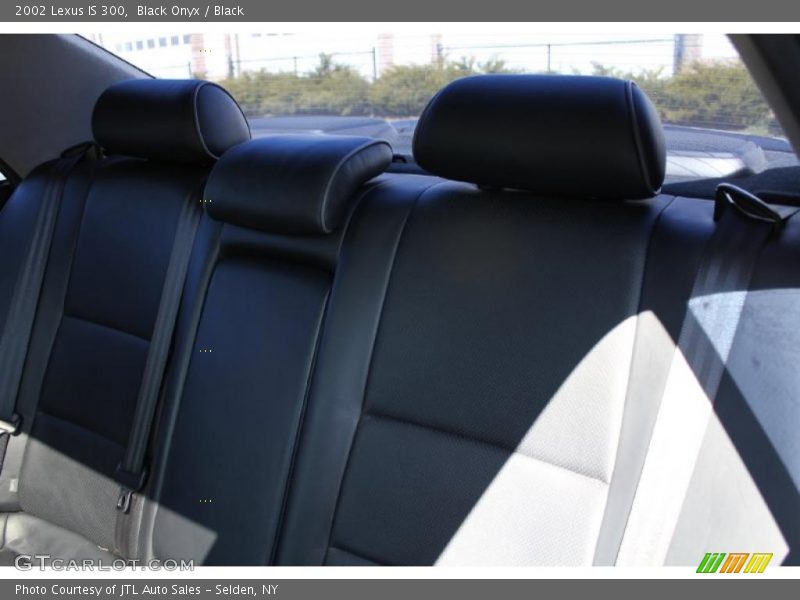 Black Onyx / Black 2002 Lexus IS 300