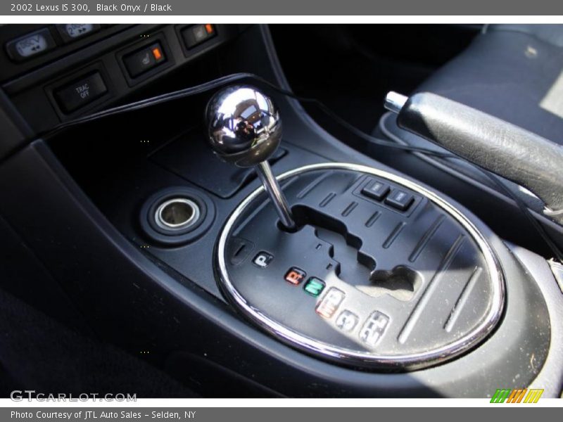 Black Onyx / Black 2002 Lexus IS 300