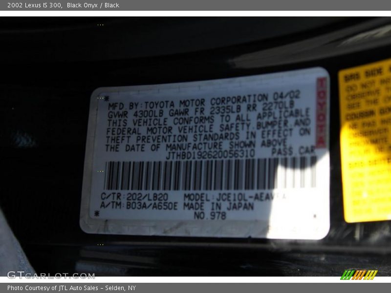 Black Onyx / Black 2002 Lexus IS 300