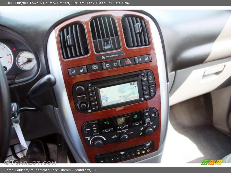 Brilliant Black / Medium Slate Gray 2006 Chrysler Town & Country Limited