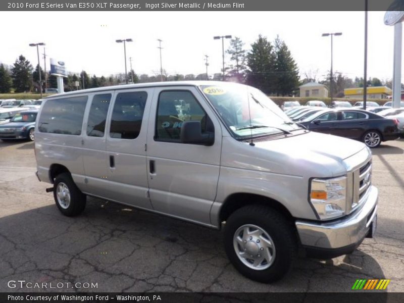 Front 3/4 View of 2010 E Series Van E350 XLT Passenger