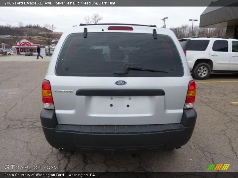 Silver Metallic / Medium/Dark Flint 2006 Ford Escape XLS 4WD