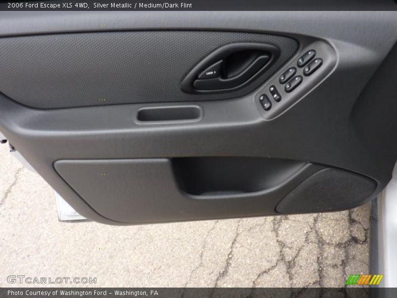 Silver Metallic / Medium/Dark Flint 2006 Ford Escape XLS 4WD