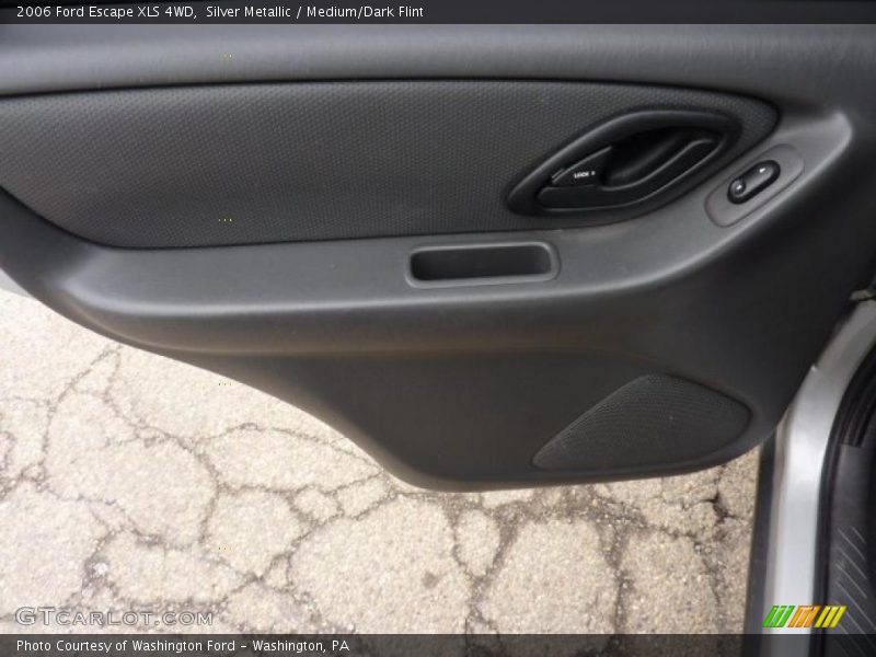 Silver Metallic / Medium/Dark Flint 2006 Ford Escape XLS 4WD