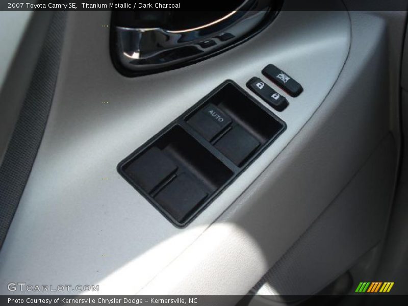 Titanium Metallic / Dark Charcoal 2007 Toyota Camry SE