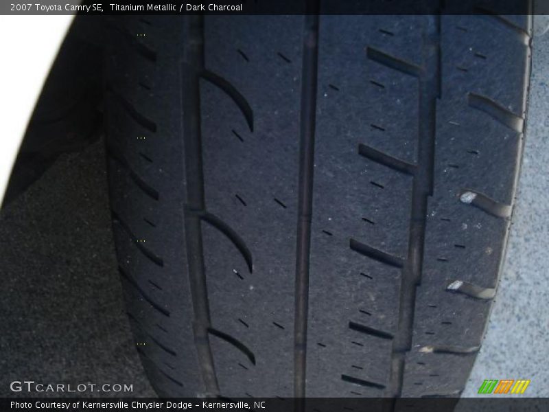 Titanium Metallic / Dark Charcoal 2007 Toyota Camry SE