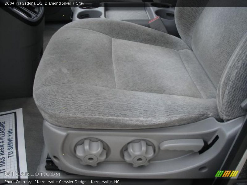 Diamond Silver / Gray 2004 Kia Sedona LX