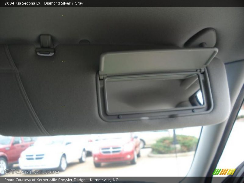 Diamond Silver / Gray 2004 Kia Sedona LX