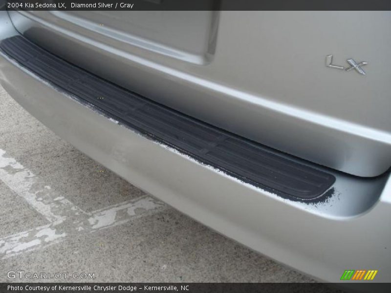 Diamond Silver / Gray 2004 Kia Sedona LX