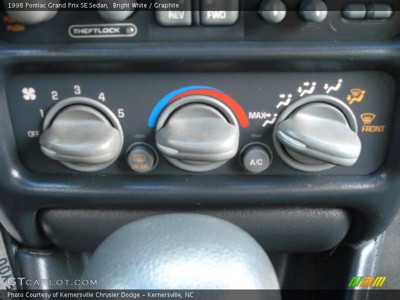 Bright White / Graphite 1998 Pontiac Grand Prix SE Sedan