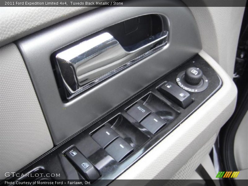 Controls of 2011 Expedition Limited 4x4