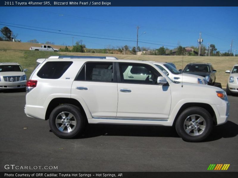 Blizzard White Pearl / Sand Beige 2011 Toyota 4Runner SR5
