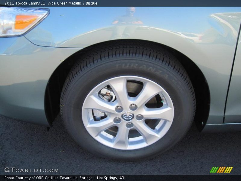 Aloe Green Metallic / Bisque 2011 Toyota Camry LE